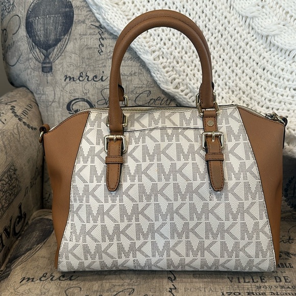Michael Kors Bag - Picture 3 of 5
